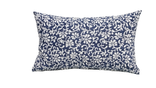 Load image into Gallery viewer, Pattern Throw Pillow